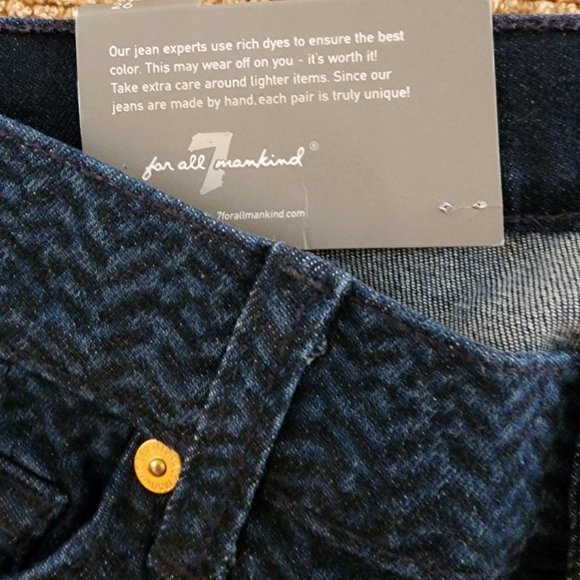 77 - NWT 7 For All Mankind the skinny Legging Jean - Size EU 26/US 4 🇺🇸 - Picture 7 of 12